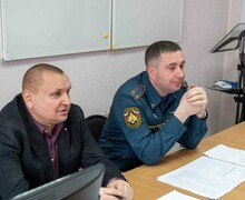 Председателей СНТ в Южно-Сахалинске учат предупреждать пожары в домах