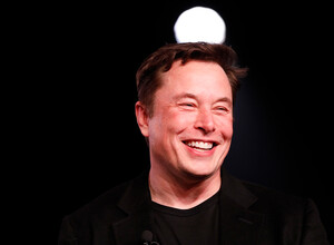В Польше министр призвал к бойкоту машин Tesla из-за высказываний Маска