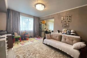 Продаётся 2-комн. квартира, 67 м²