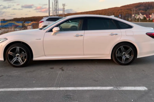 Toyota Crown, 2018