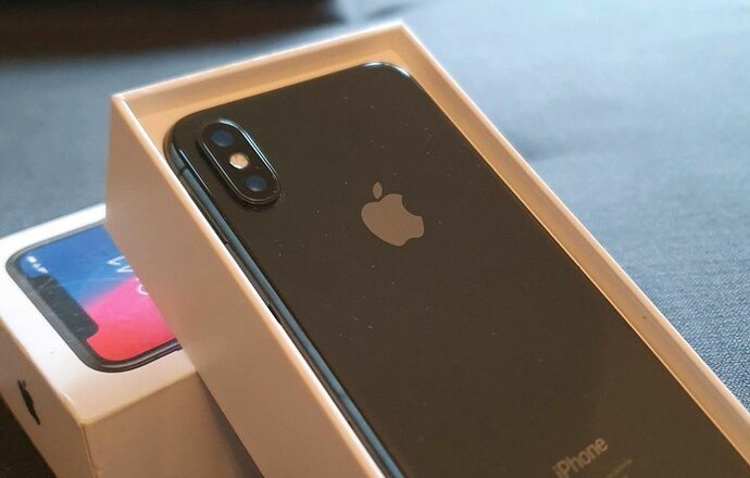 Продам iPhone X 64гб