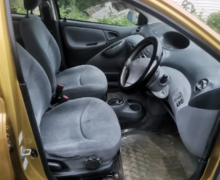 Toyota Vitz, 2000