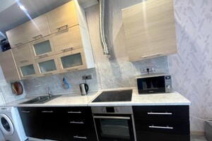 Продам кухонный гарнитур б/у