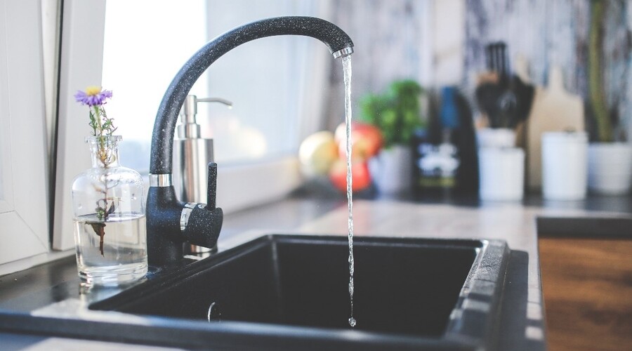 Около 7 км сетей водоснабжения отремонтировали в Охе в этом году