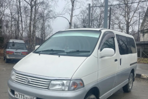 Toyota Hiace, 1998