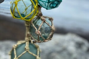 Кухтыли. Стеклянные шары поплавки.