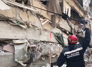 В Турции после мощнейшего землетрясения начали массовые аресты строителей рухнувших зданий