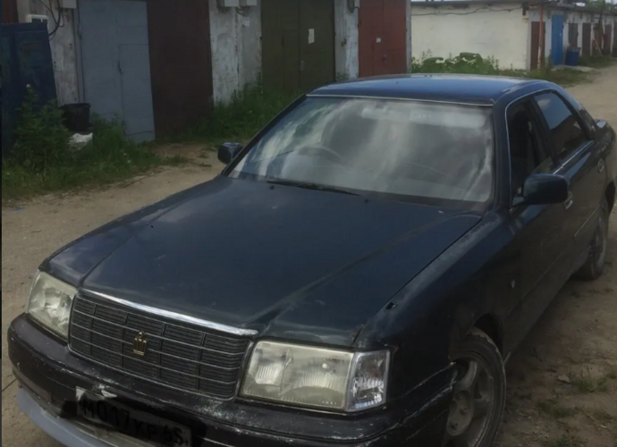 Toyota Crown, 1996