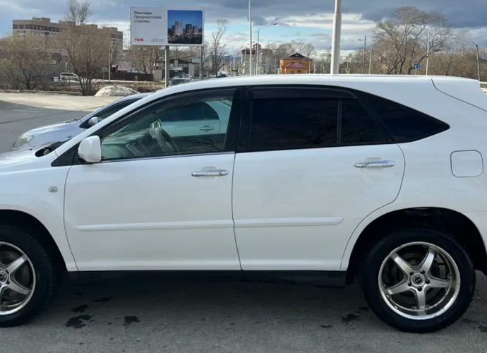 Toyota Harrier, 2003